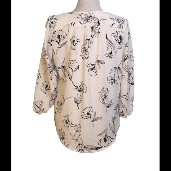 Fun2Fun Floral Blouse White Size Small 3/4 Sleeve Top - Picture 5 of 8
